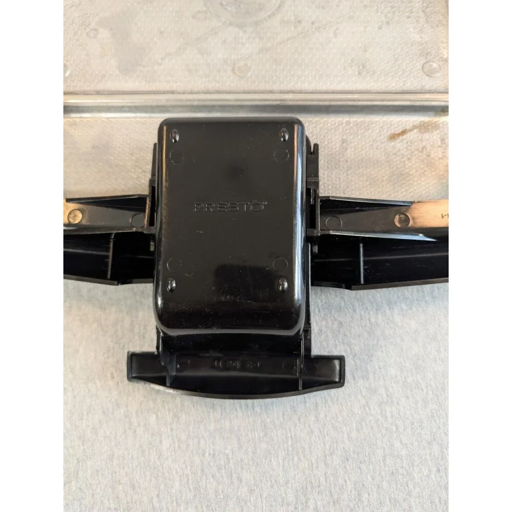 Presto Tilt'nDrain BigGriddle 1500W Adjustable Temp Electric Griddle Black 07046